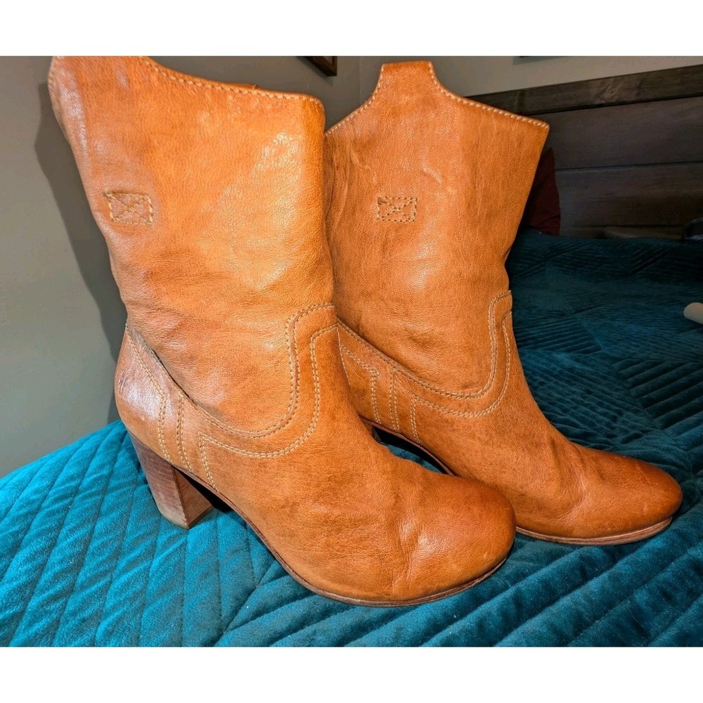 Frye Company Women's Carson Mid Heel Short Brown Boots Size 8.5M Casual Nice